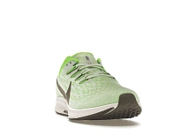 Фото № 2 с приближением к товару «‎Nike Air Zoom Pegasus 36 Electric Green Ridgerock»