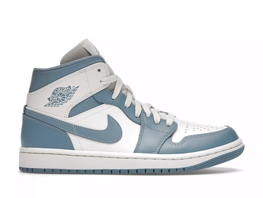 Фото № 1 с приближением к товару «‎Jordan 1 Mid UNC (2022) »
