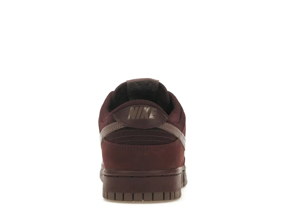 Фото № 4 с приближением к товару «‎Nike Dunk Low Retro Premium Burgundy Crush»