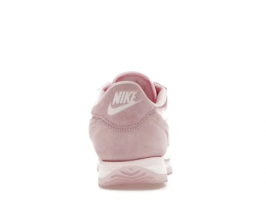 Фото № 4 с приближением к товару «‎Nike Cortez Textile»
