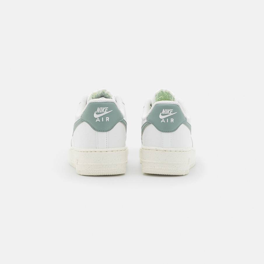 Фото № 3 с приближением к товару «‎Nike Air Force 1 ’07 Next Nature »