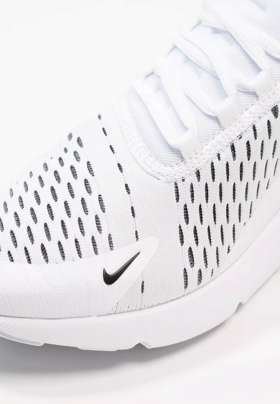 Фото № 4 с приближением к товару «‎AIR MAX 270»