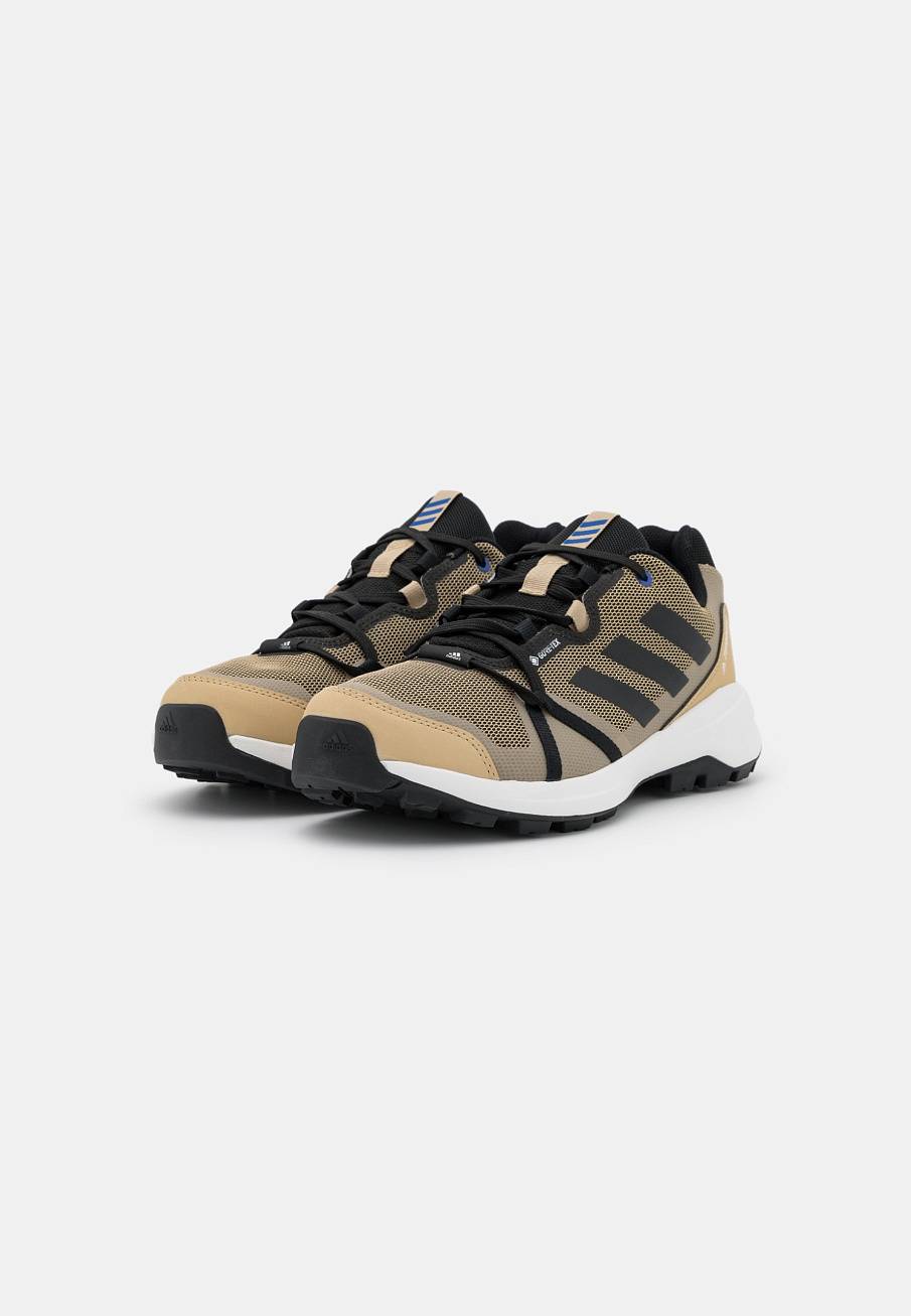 Фото № 2 с приближением к товару «‎Кроссовки Adidas SPAD542A41G-B11»