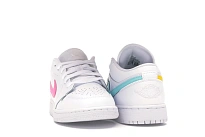 Фото № 3 с приближением к товару «‎Jordan 1 Low White Neon »