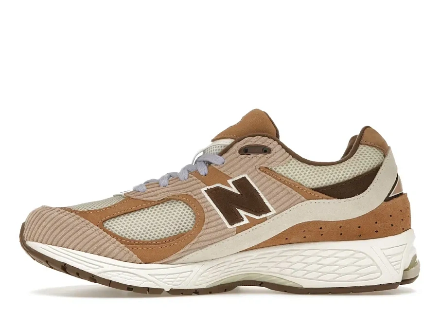 Фото № 3 с приближением к товару «‎New Balance 2002R»
