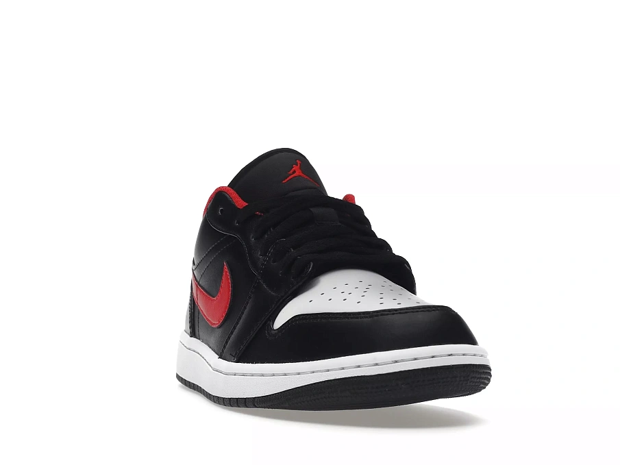 Фото № 3 с приближением к товару «‎Jordan 1 Low White Toe»