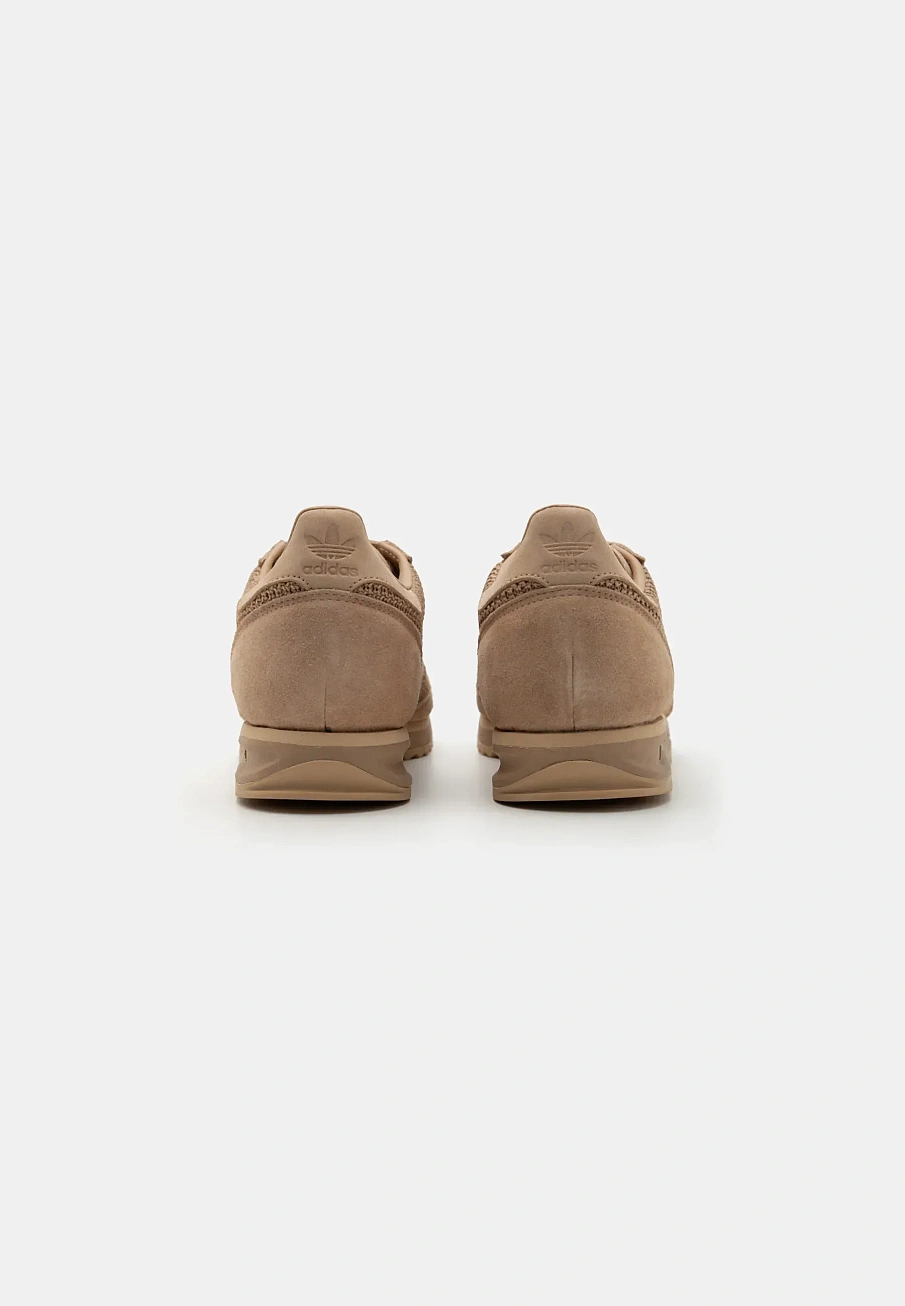 Фото № 3 с приближением к товару «‎SL 72 RS UNISEX»