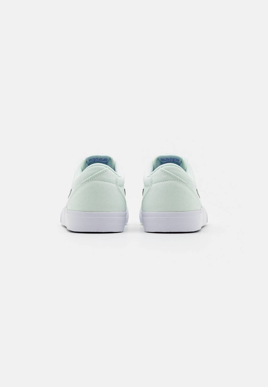 Фото № 2 с приближением к товару «‎Nike Charge Slr »