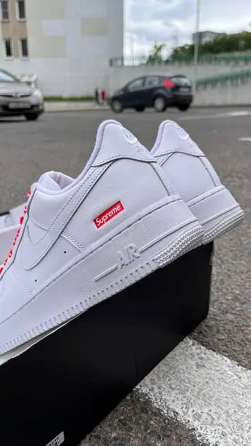 Nike AF 1 SUPREME - 4