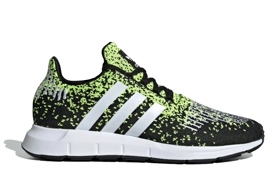 Фото № 1 с приближением к товару «‎adidas Swift Run Core Black Cloud White»