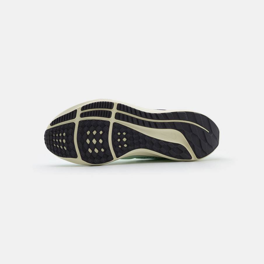 Фото № 5 с приближением к товару «‎Nike Air Zoom Pegasus 39»