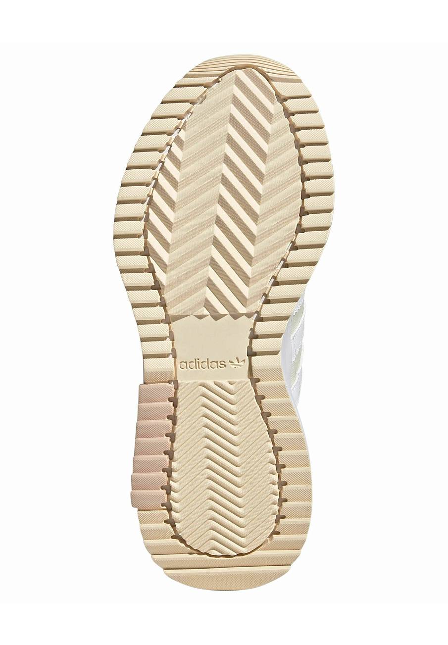 Фото № 4 с приближением к товару «‎Adidas Retropy F2 »