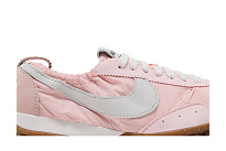Фото № 3 с приближением к товару «‎Jacquemus x Women's Nike Moon Shoe SP Aluminum Pink»