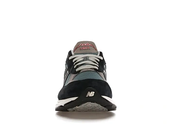New Balance 990v3 - 2