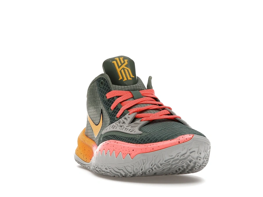 Фото № 2 с приближением к товару «‎Nike Kyrie 4 Low Sunrise»