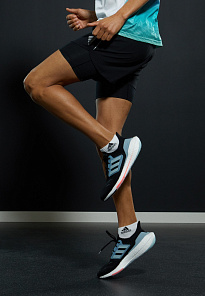 Фото № 5 с приближением к товару «‎Adidas Ultraboost 22»