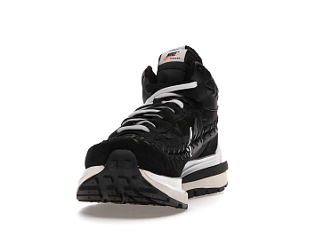 Nike Vaporwaffle sacai Jean Paul Gaultier Black White - 2