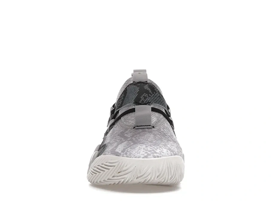 Фото № 2 с приближением к товару «‎adidas Trae Young 1 Light Solid Grey Snakeskin»