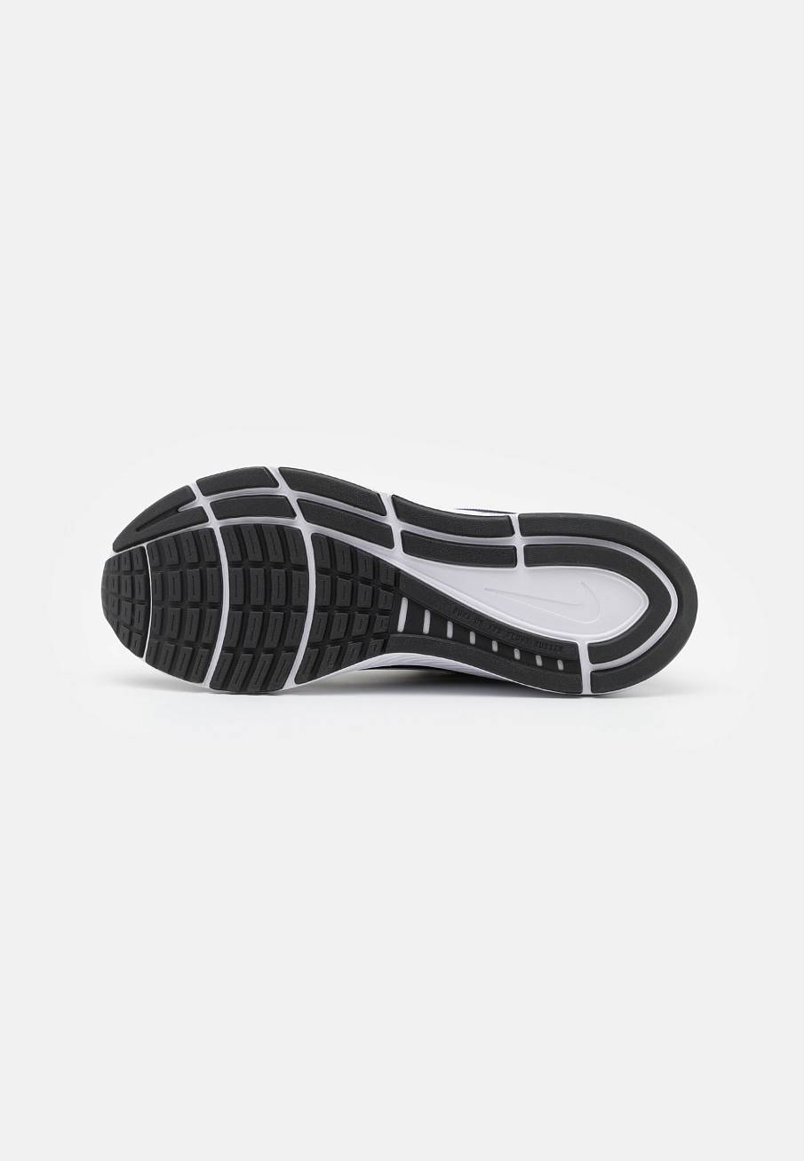 Фото № 5 с приближением к товару «‎Nike Air Zoom Structure 23»