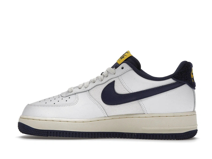 Фото № 6 с приближением к товару «‎Nike Air Force 1 Low 07 LV8 Michigan Varsity Jacket (2021)»