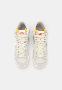 Фото № 4 с приближением к товару «‎BLAZER MID 77 PRO CLUB»