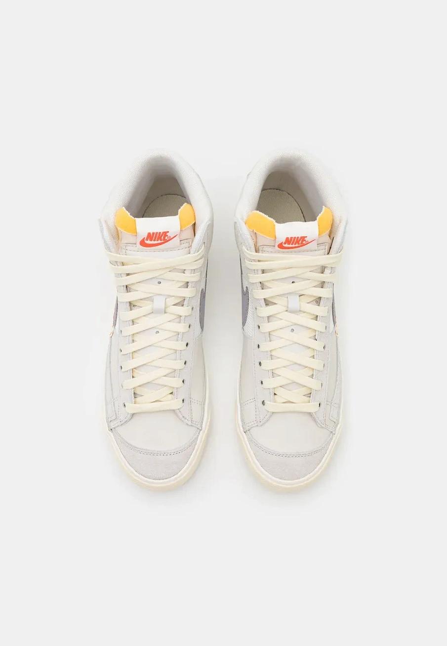 Фото № 4 с приближением к товару «‎BLAZER MID 77 PRO CLUB»