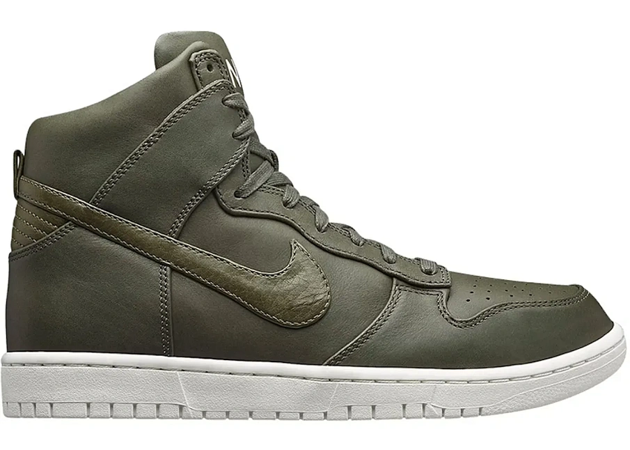 Фото № 1 с приближением к товару «‎Nike Dunk Lux»