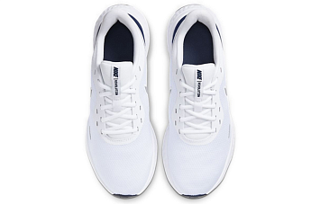  Nike REVOLUTION 5 Running shoes WhiteSilver - 5
