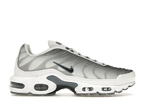 Фото № 1 с приближением к товару «‎Nike Air Max Plus»
