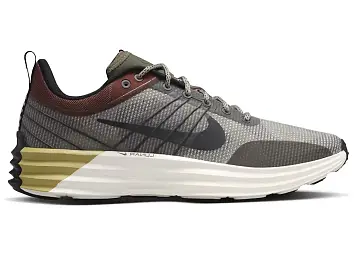 Nike Lunar Roam SE (FZ8116-300)