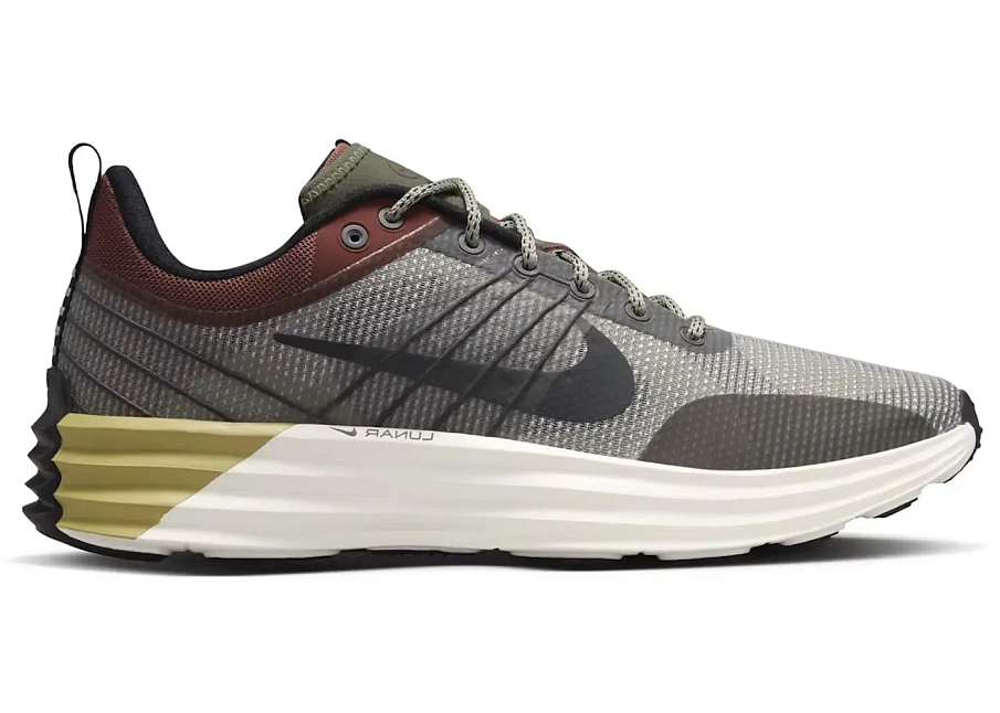 Фото № 1 с приближением к товару «‎Nike Lunar Roam SE»