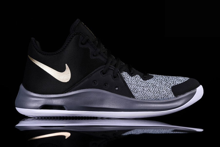 Фото № 2 с приближением к товару «‎Nike Air Versitile Iii Swoosh»