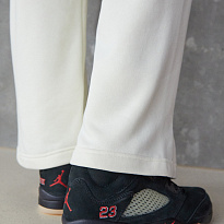 Фото № 1 с приближением к товару «‎Jordan Wmns Air 5 Retro Gtx »