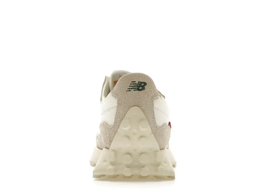 Фото № 4 с приближением к товару «‎New Balance 327»