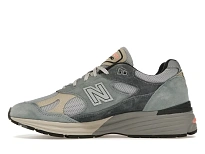 Фото № 3 с приближением к товару «‎New Balance 991»
