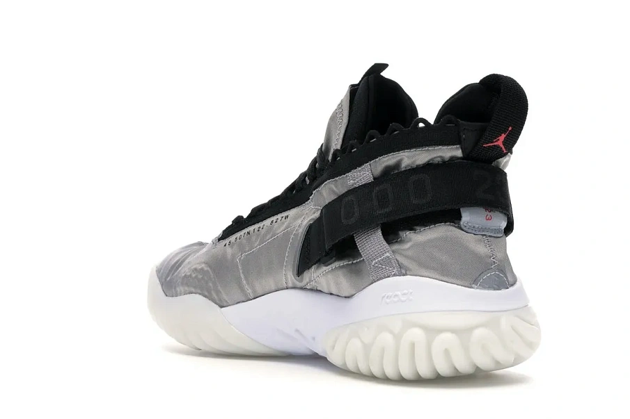 Фото № 6 с приближением к товару «‎Jordan Proto React Metallic Silver»