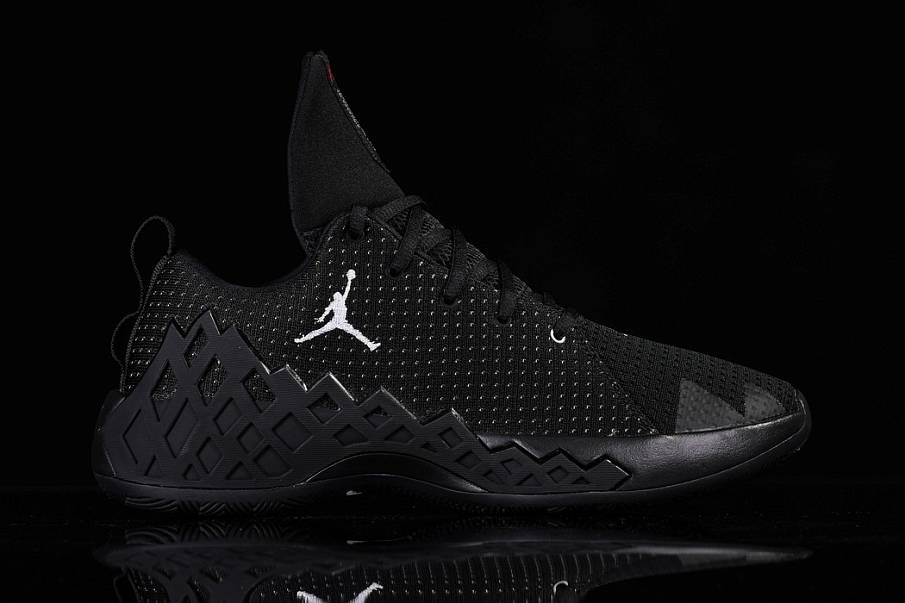 Фото № 2 с приближением к товару «‎Nike Air Jordan Jumpman Diamond »