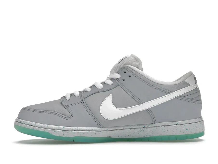 Фото № 3 с приближением к товару «‎Nike SB Dunk Low Marty McFly»