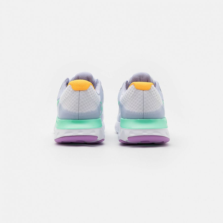 Фото № 3 с приближением к товару «‎Nike Renew 2 »