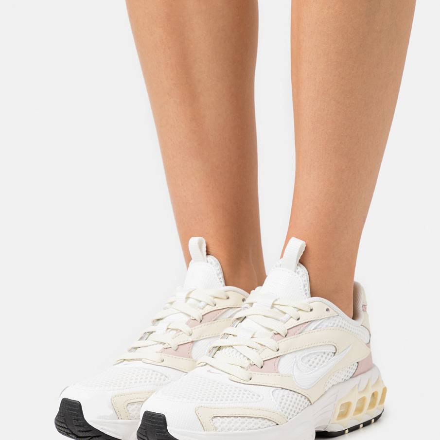 Фото № 2 с приближением к товару «‎Nike Zoom Air Fire »