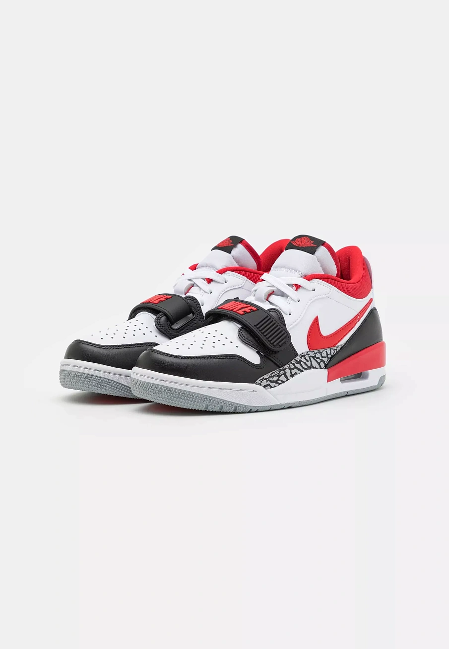 Фото № 3 с приближением к товару «‎AIR JORDAN LEGACY 312»