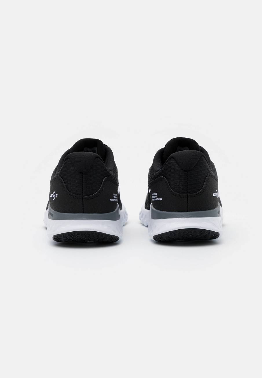 Фото № 3 с приближением к товару «‎Nike Renew Retaliation»