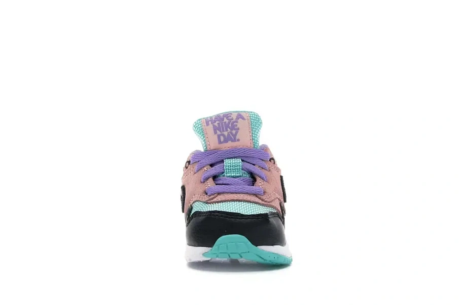 Фото № 2 с приближением к товару «‎Nike Air Max 1»