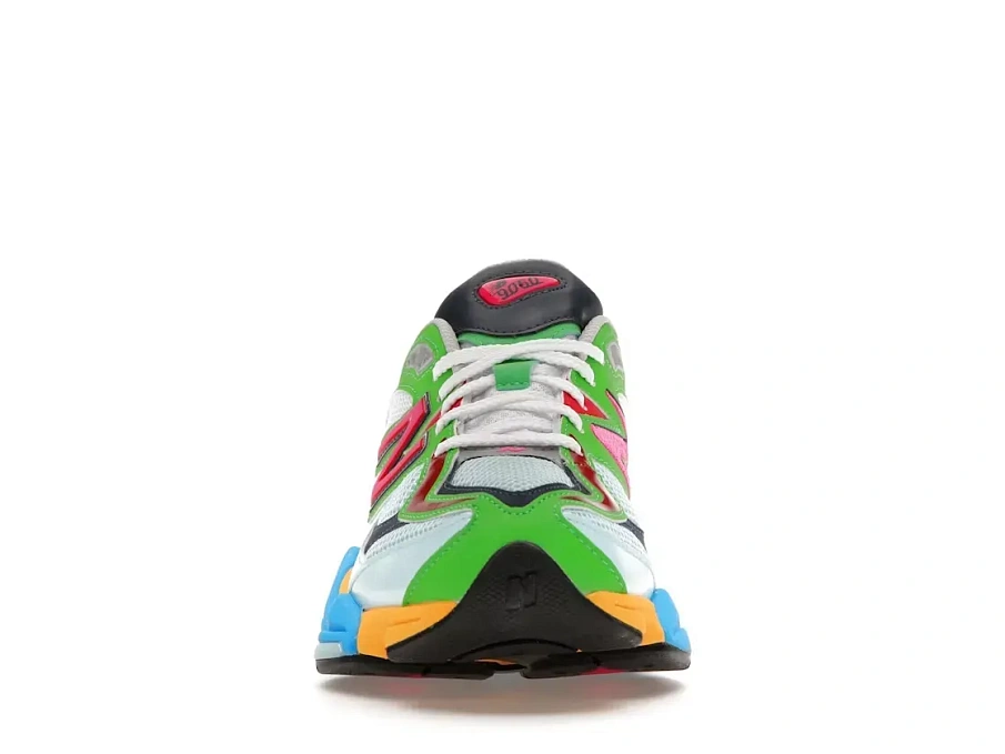 Фото № 2 с приближением к товару «‎New Balance 9060»