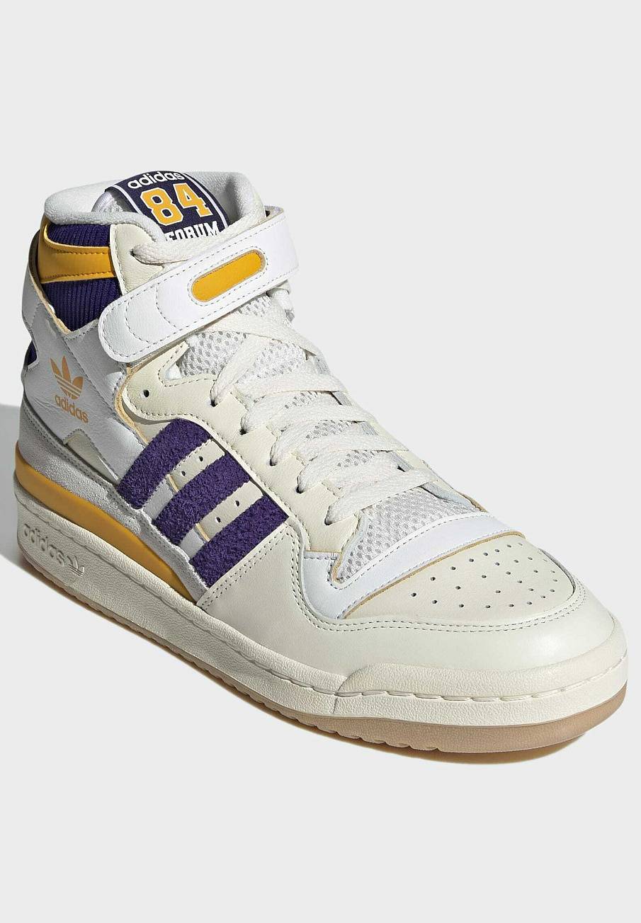 Фото № 3 с приближением к товару «‎Adidas Forum »