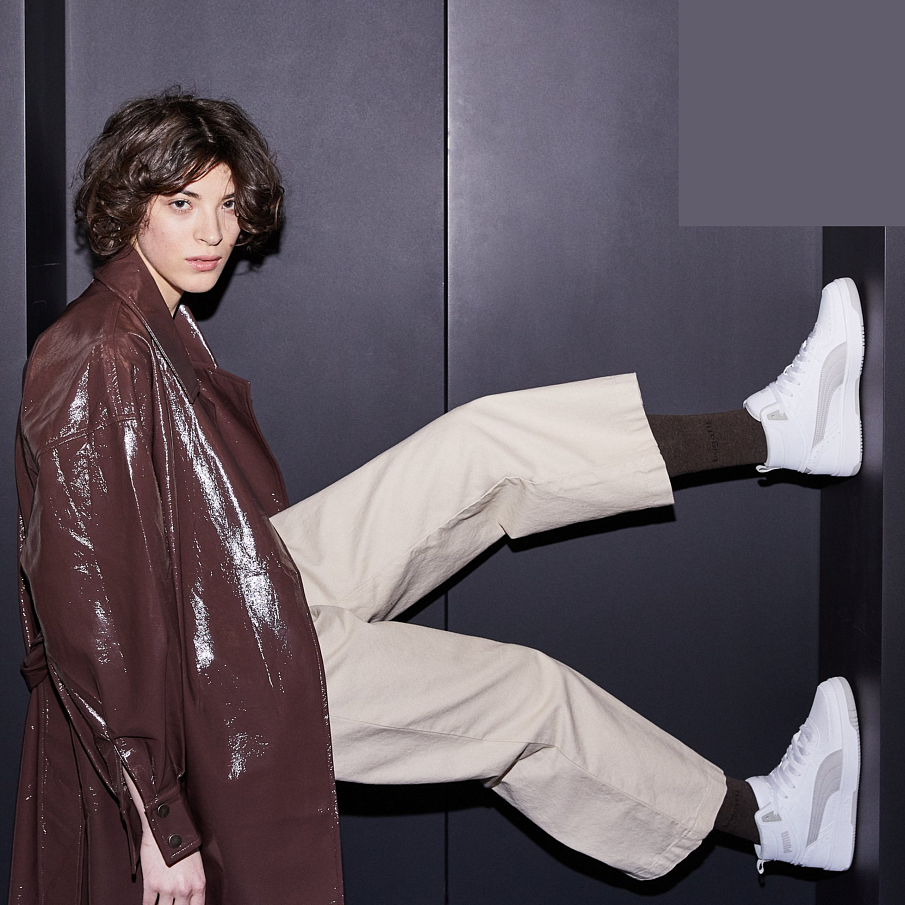 Фото № 4 с приближением к товару «‎Puma Rebound Joy »