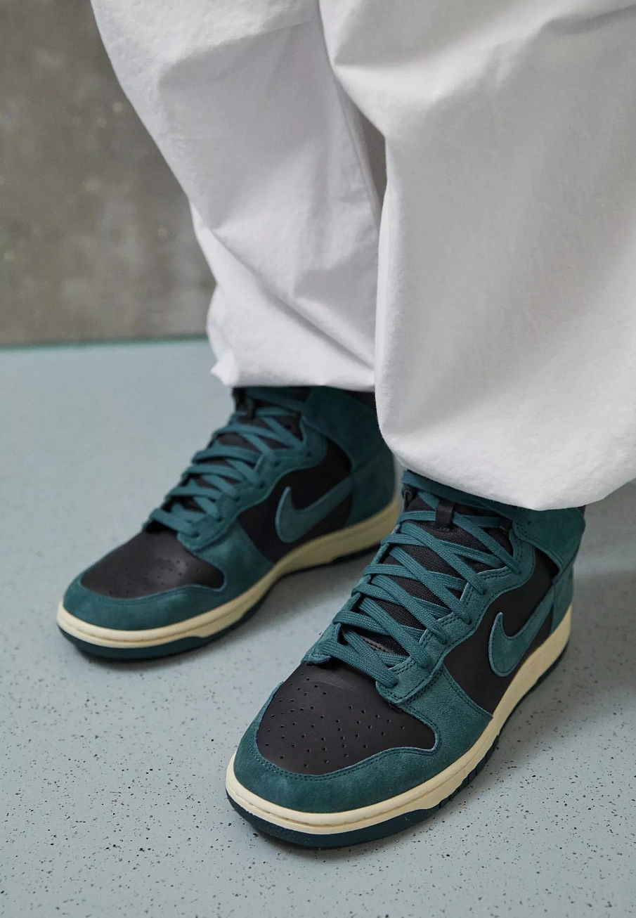 Фото № 2 с приближением к товару «‎DUNK RETRO UNISEX»