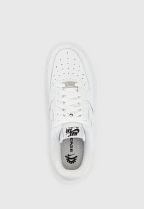 Фото № 4 с приближением к товару «‎AIR FORCE 1 07 FLYEASE»
