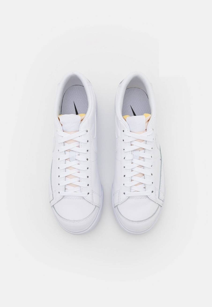 Фото № 4 с приближением к товару «‎Nike Blazer Platform »