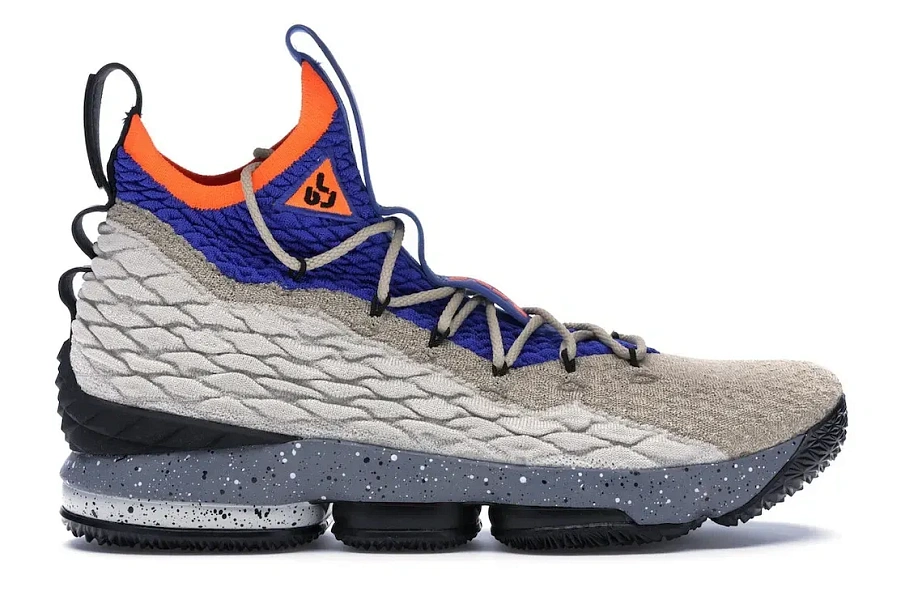 Фото № 1 с приближением к товару «‎Nike LeBron 15 Mowabb»